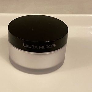 Laura Merciers secret brightening powder for under eyes